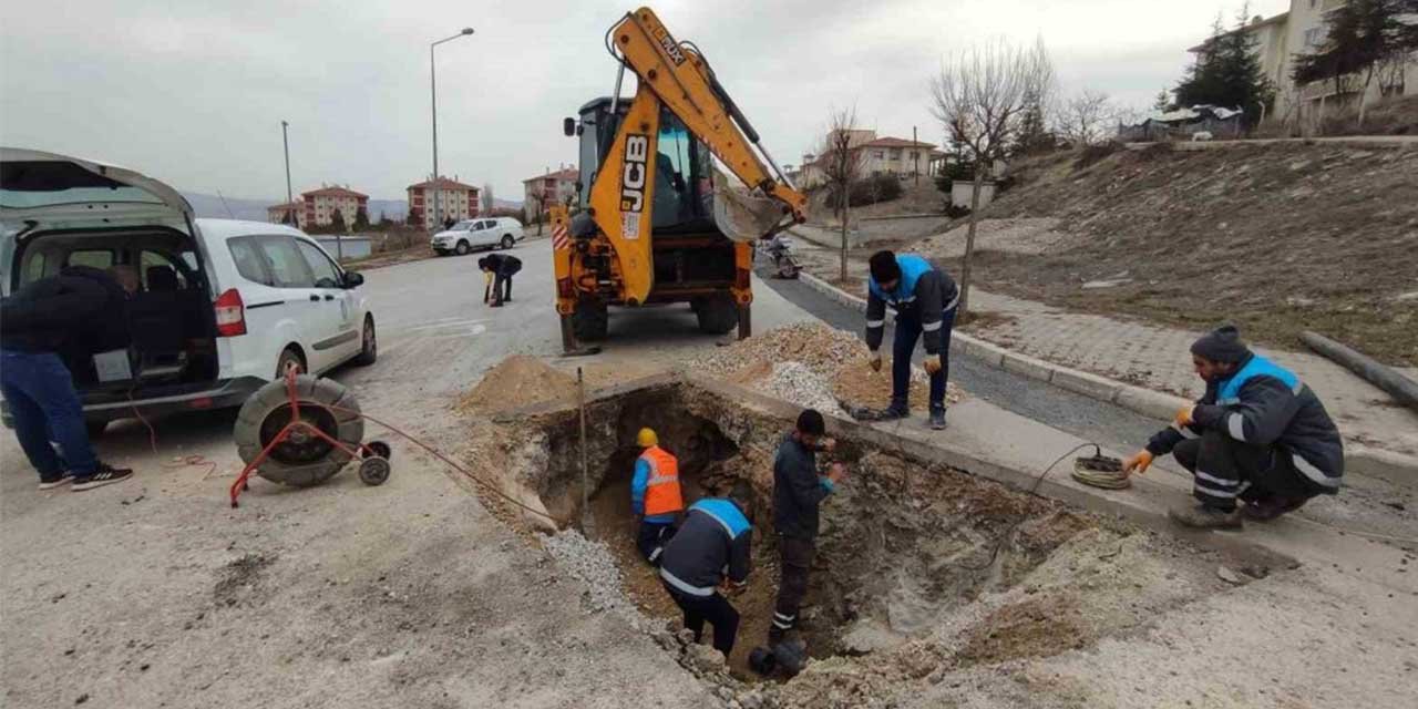 Çorum Belediyesi, su kaçaklarına geçit vermiyor