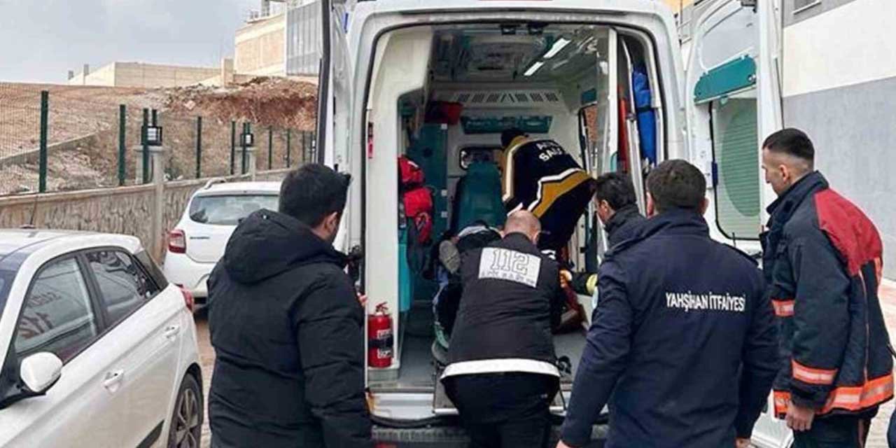 Asansör altında kalan işçi ağır yaralandı!