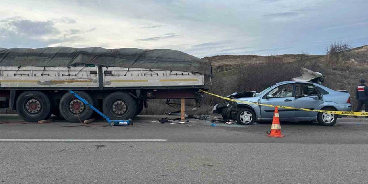 Feci kaza: 2 ölü, 4 yaralı