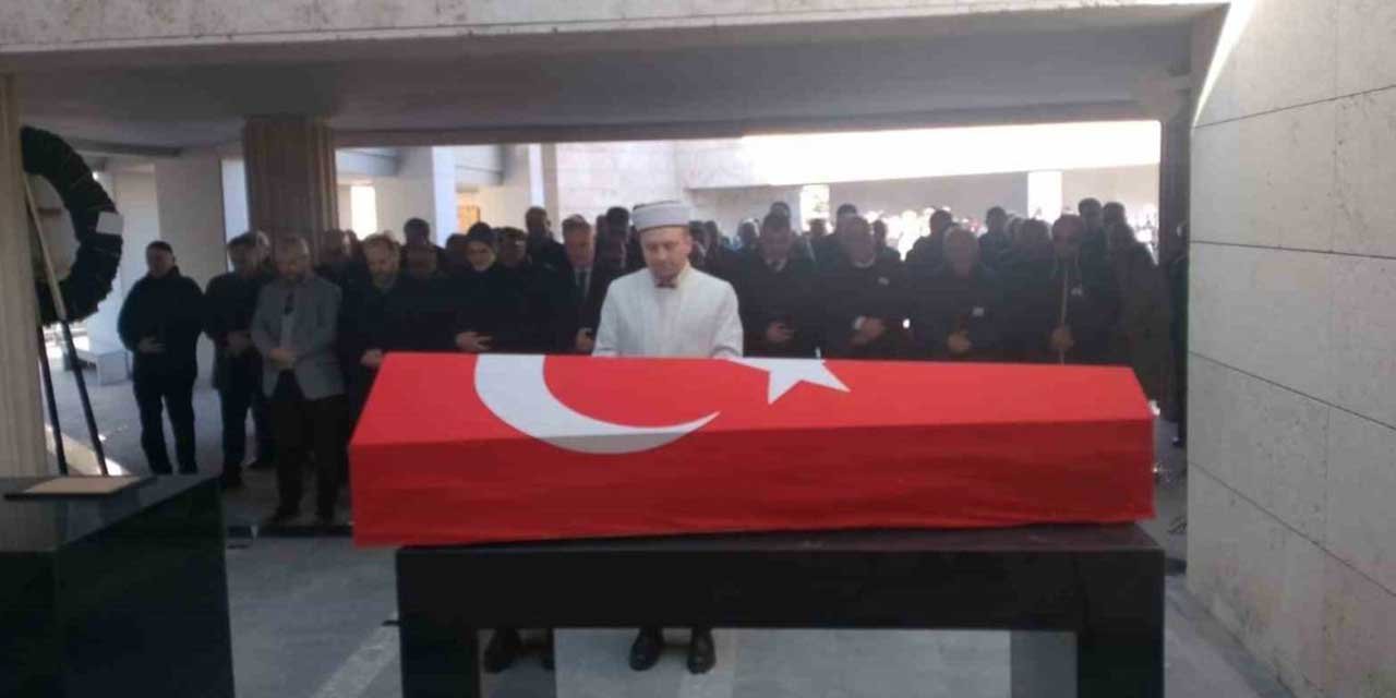 Hayatını kaybeden Büyükelçi, son yolculuğuna uğurlandı