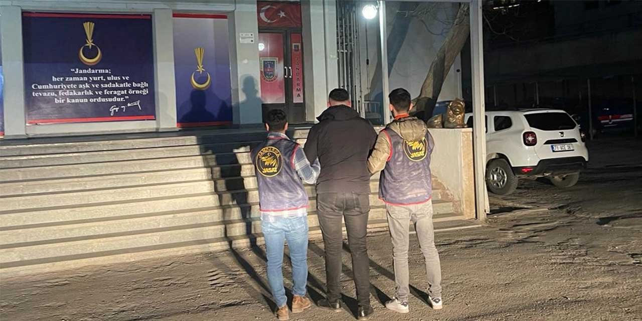 Trafik levhasına ateş etti, jandarma yakaladı!