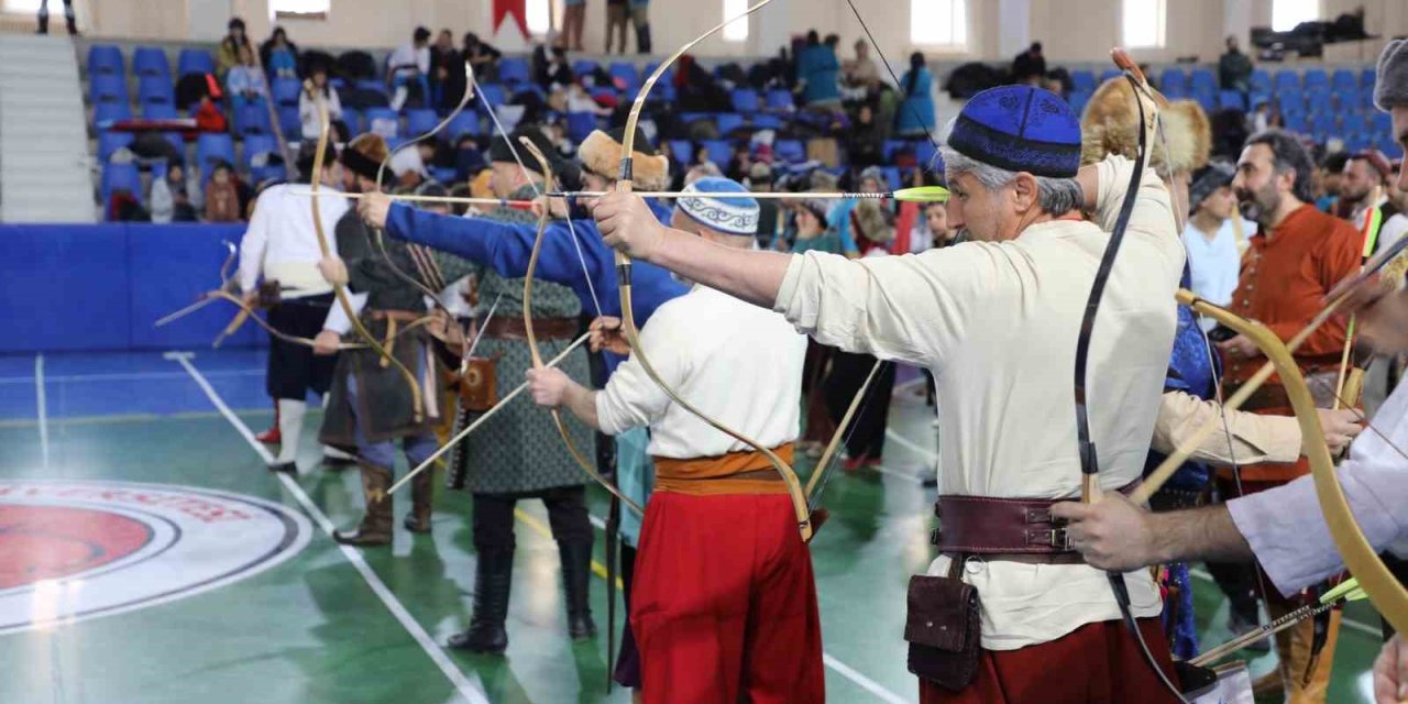 Yozgat’ta Geleneksel Türk Okçuluğu yarışması düzenlendi