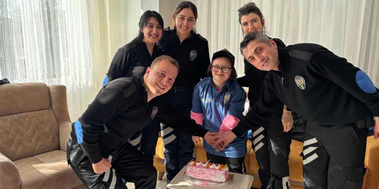 Down sendromlu Damla’ya sürpriz doğum günü