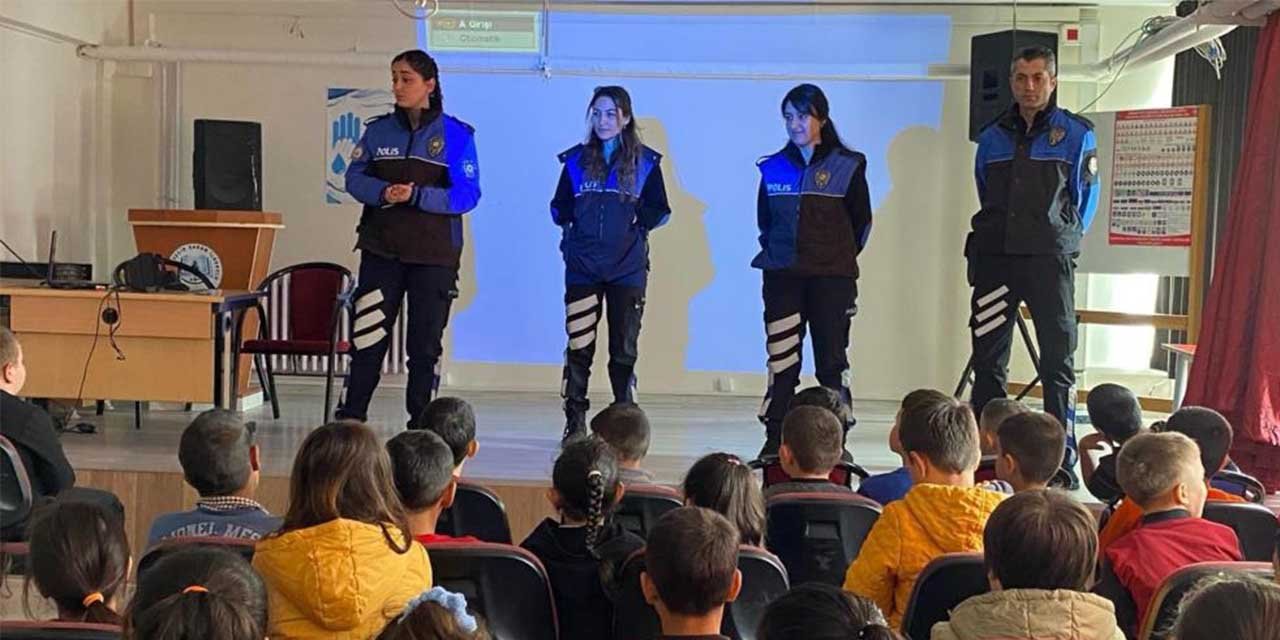 Polisler bu kez eğitimde