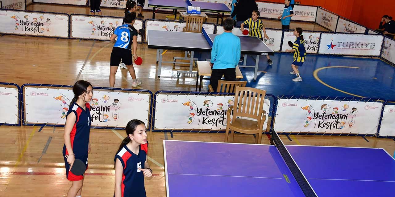 Şampiyonluk için raketler konuşacak