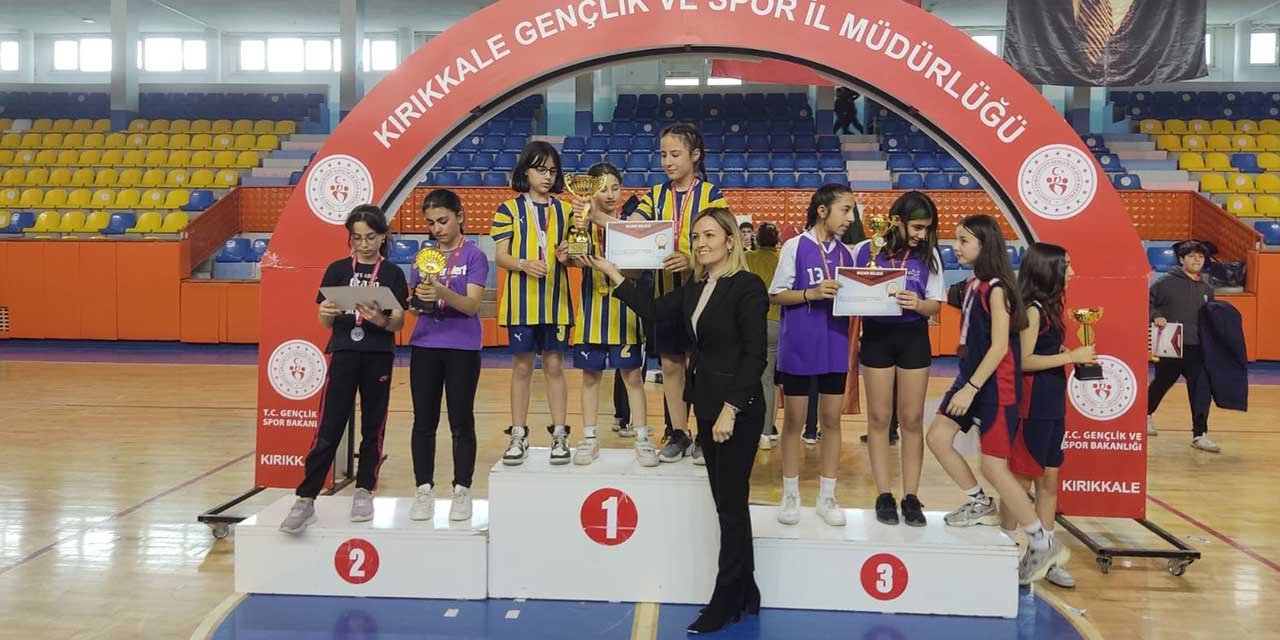 Raketlerin şampiyonları belli oldu