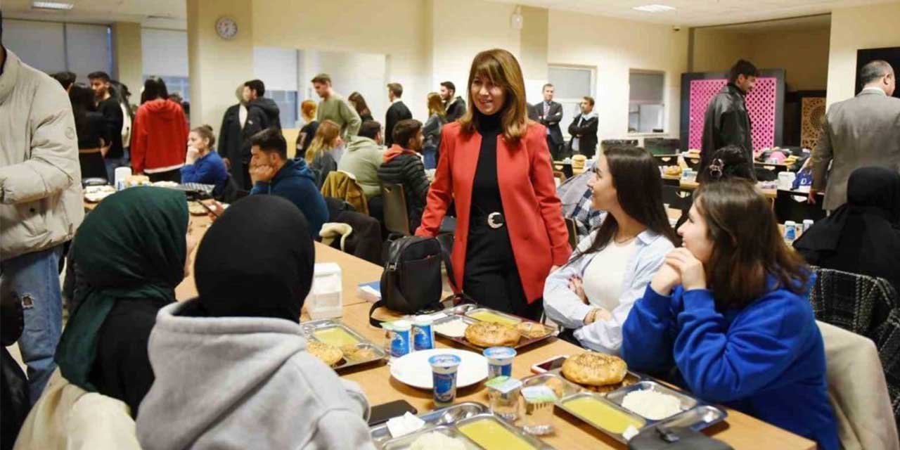 Hitit Üniversitesi öğrencileri iftarda buluştu