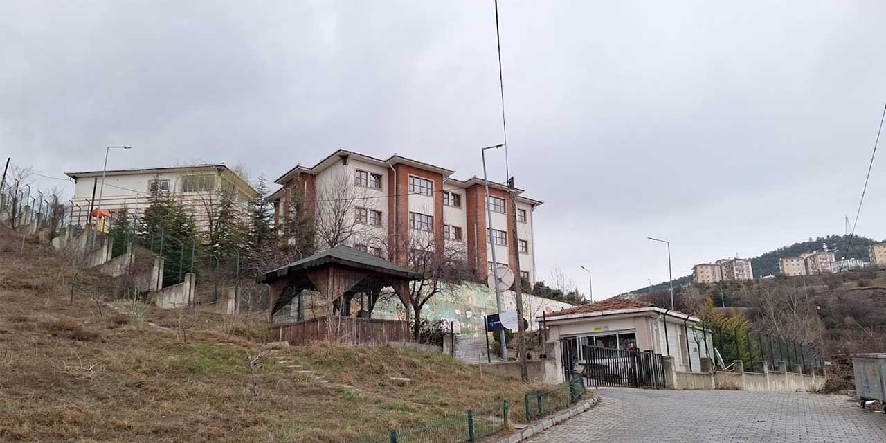 Sevgi evlerinde kalan bebek, yatağında ölü bulundu