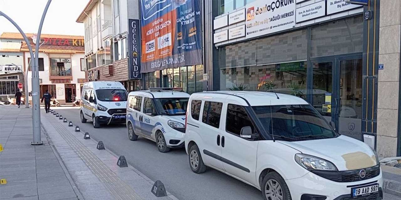 Yürürken husumetlisinin silahlı saldırısına uğradı, yara almadan kurtuldu