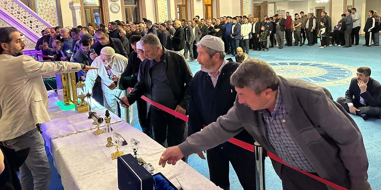 Kadir Gecesi heyecanı, İslami Değerler Külliyesi’nde yaşandı