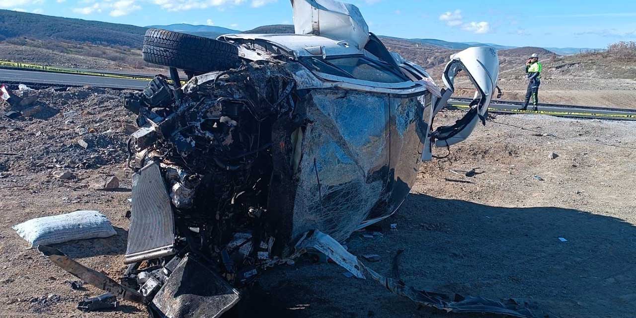 Trafik kazasında 1 kişi öldü, 2 kişi yaralandı