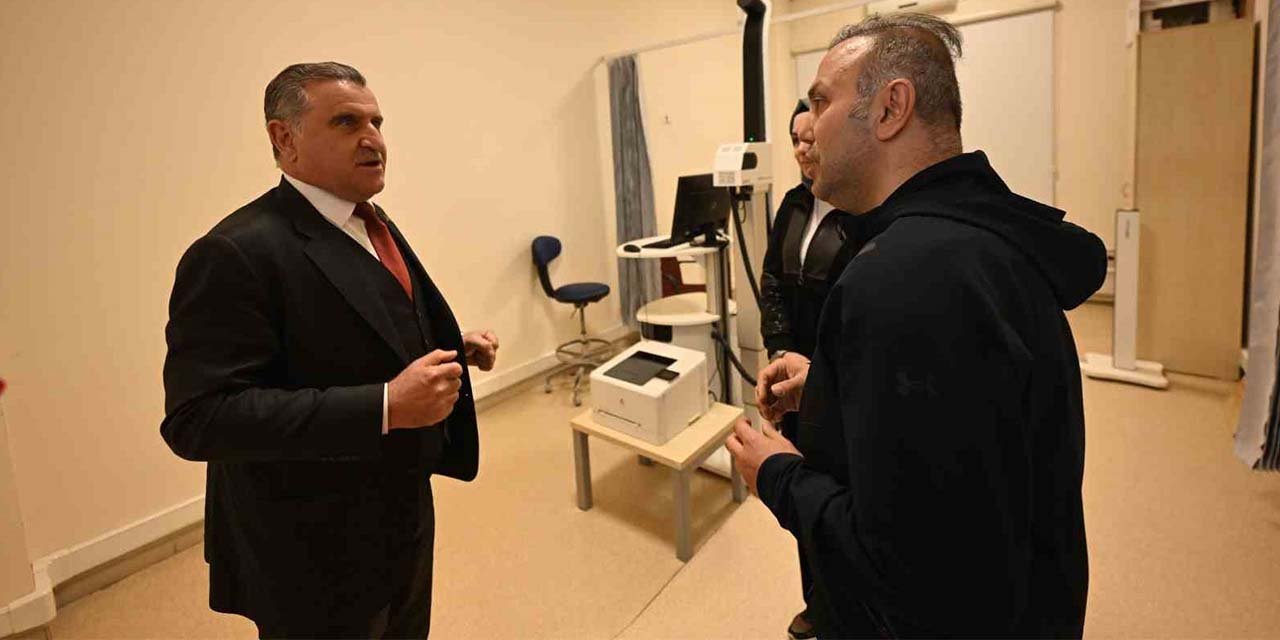 Bakan Bak’tan Sporcu Sağlığı ve Performansı Merkezi’ne övgü