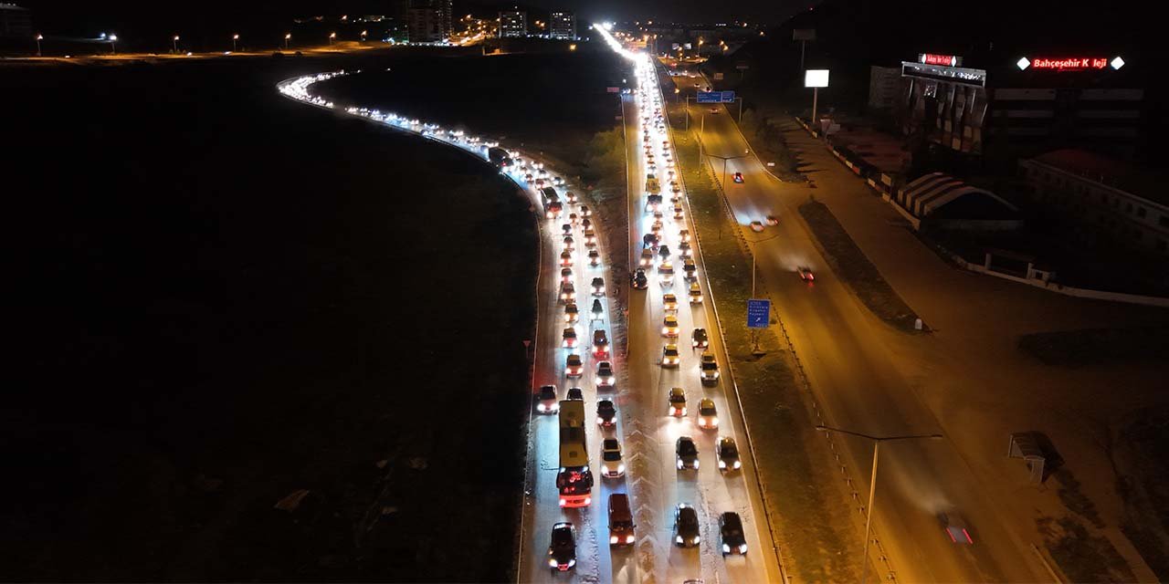 Adeta tampon tampona ilerlediler! Dönüşler başladı