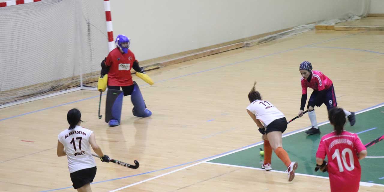 Kırıkkale’nin kızları hokeyde yarışacak