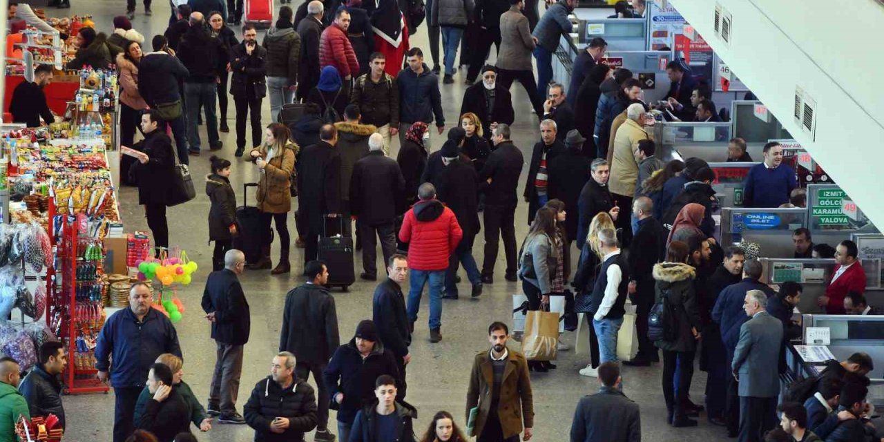 Bayram tatilinde AŞTİ’yi 706 bin 480 yolcu kullandı