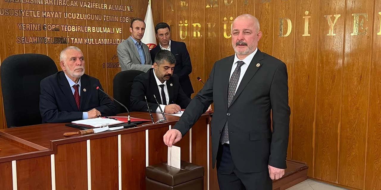 İl Genel Meclisi’nin yeni başkanı Hüseyin Ceylan oldu