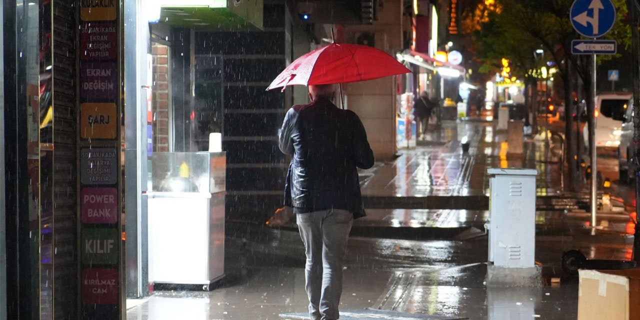 Kırıkkale’de sağanak yağış etkili oldu