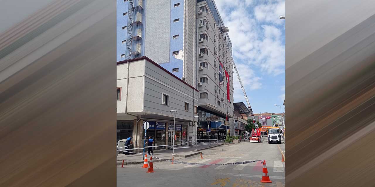 Belediye çatısından 15 kamyon malzeme çıktı!