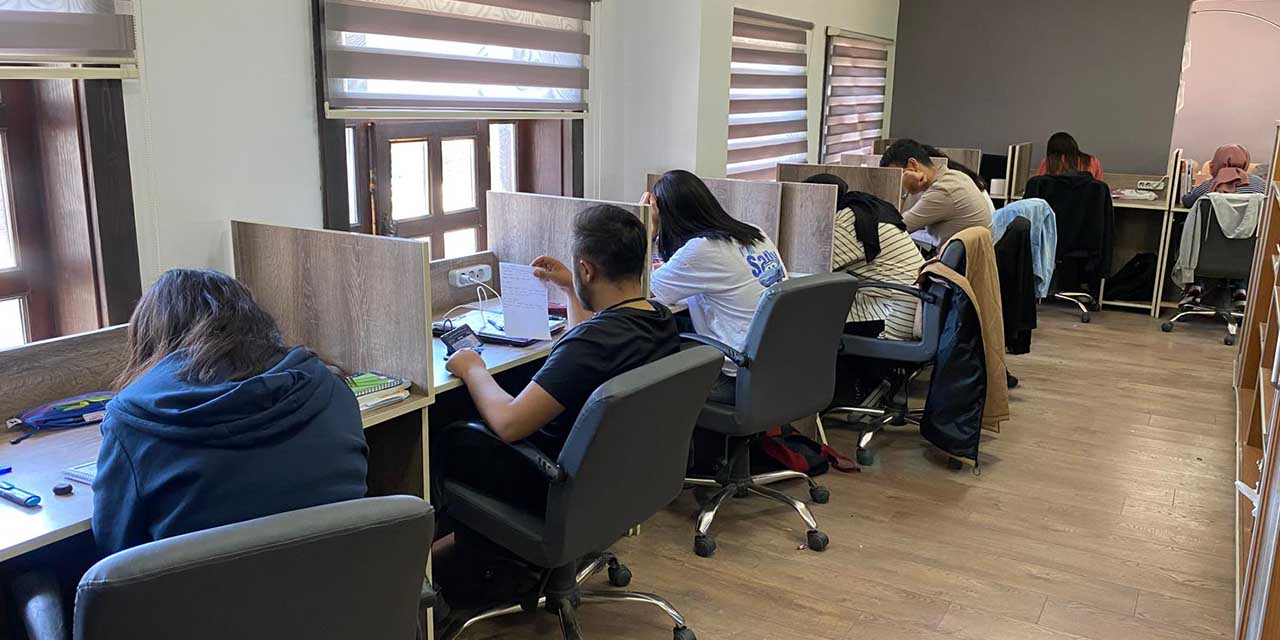 Gençler sınavlara burada hazırlanıyor