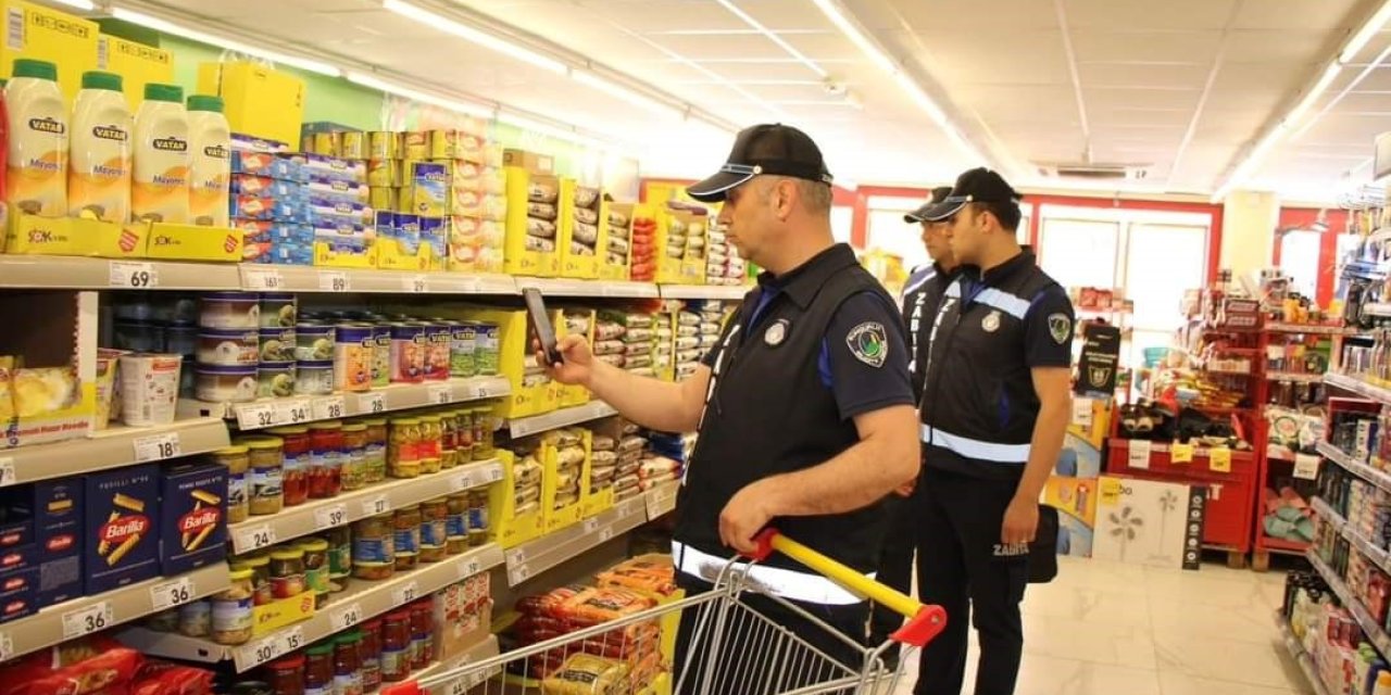 Zabıta ekipleri marketleri denetledi