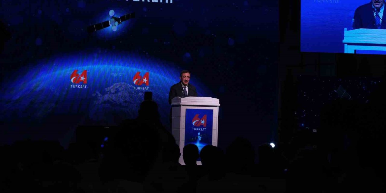 Türkiye, uzaya uydu gönderecek