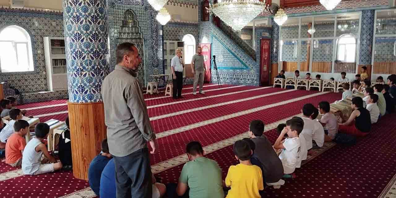 Yaz Kur'an kursu öğrencileri kampta buluştu