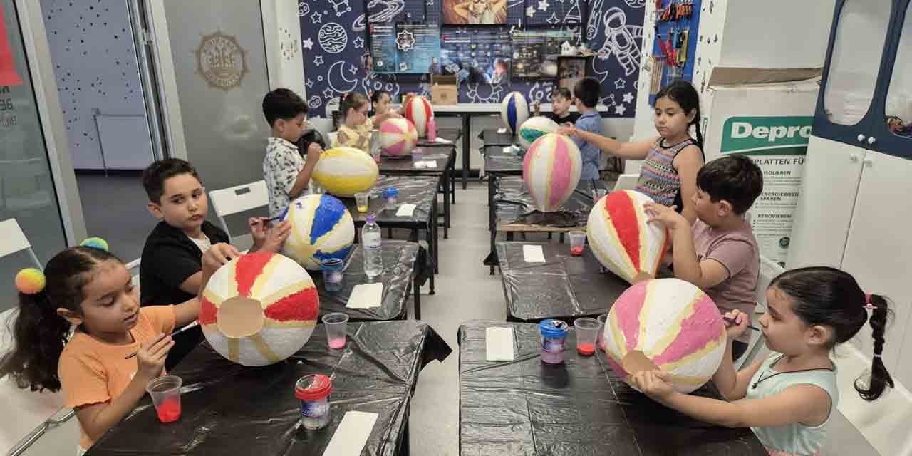 Bilim Merkezi’nde yaz kursu eğlenceye dönüşüyor