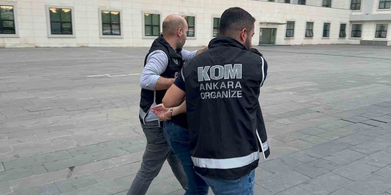 Aranan FETÖ’cü Ankara’da yakalanarak gözaltına alındı