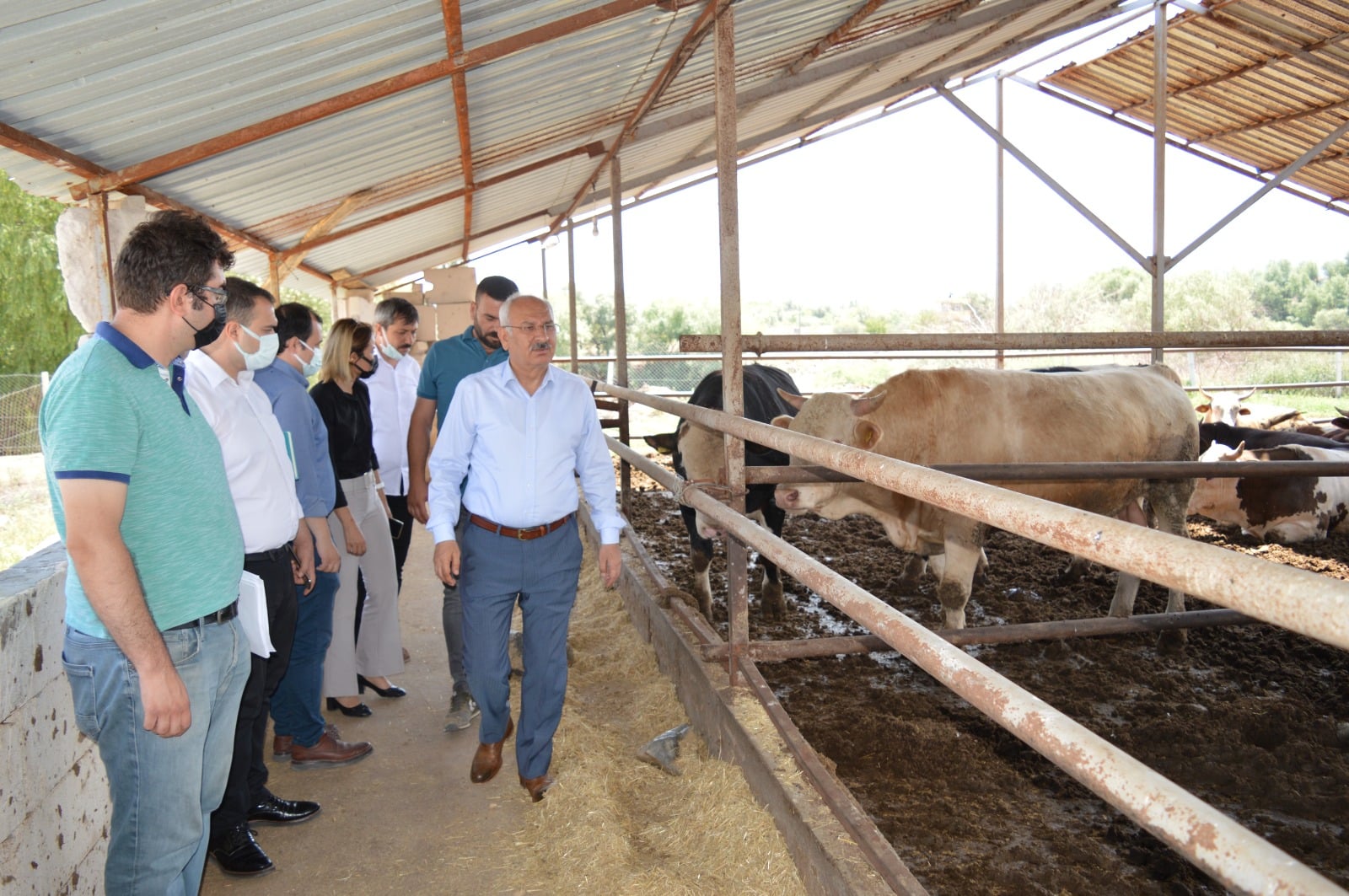 Hayvan yetiştiricilerine destekler anlatıldı