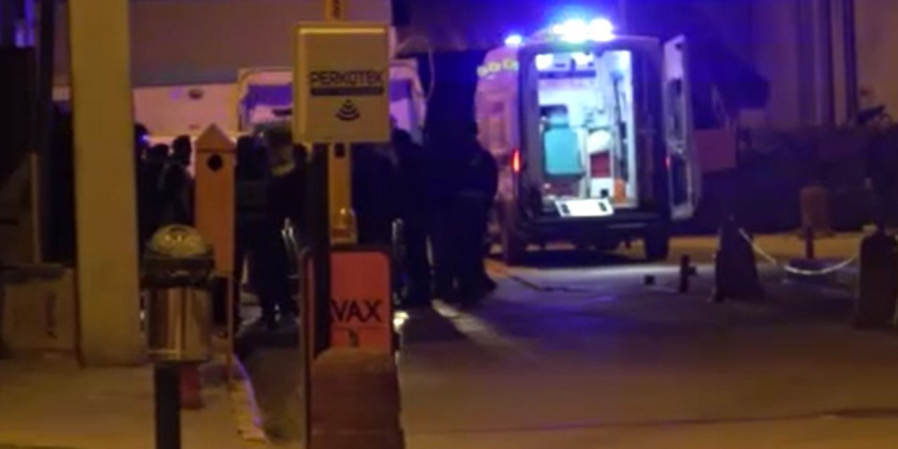 Kontrolden çıkan araç bariyerlere çarptı