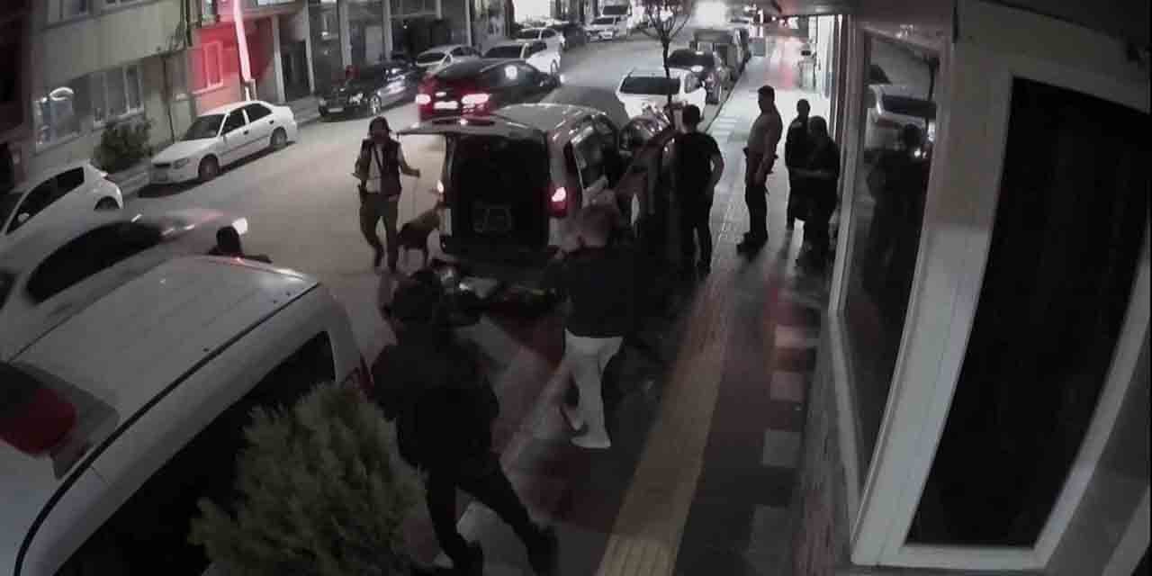 Şüphe üzerine durdurulan araçtan uyuşturucu madde ve makaran çıktı