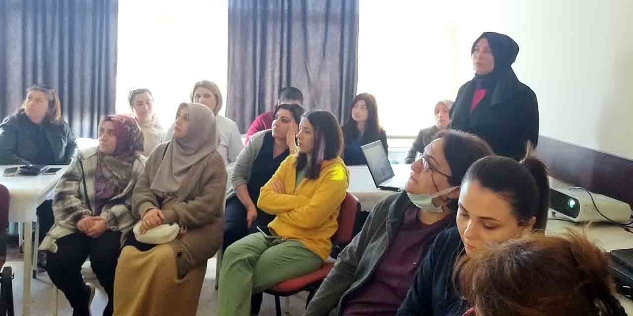 Sağlık çalışanlarına fırsat eşitlik eğitimi