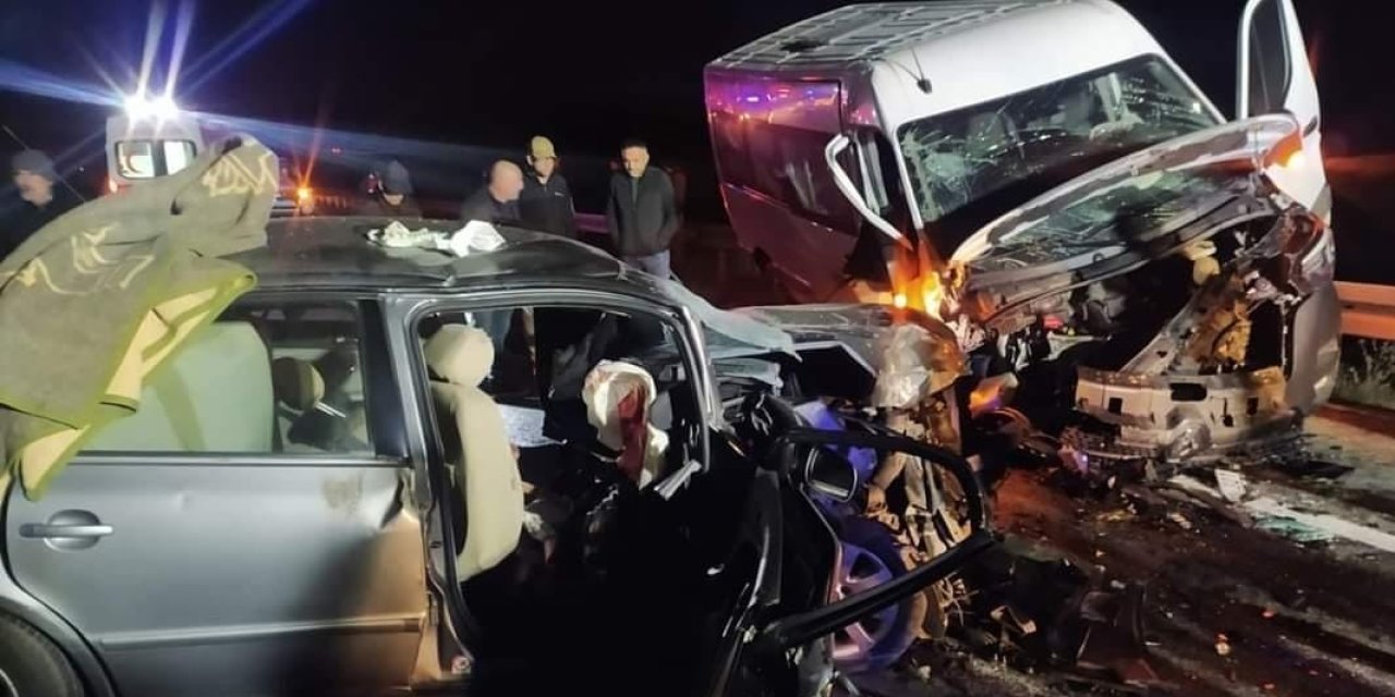 Kırıkkale'nin yanı başında feci kaza:  3 ölü!