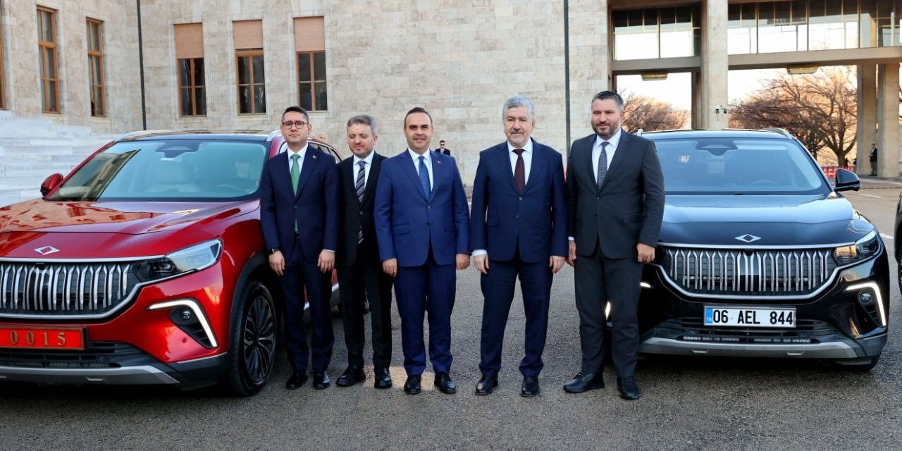 Kacır, TBMM’ye Togg ile geldi