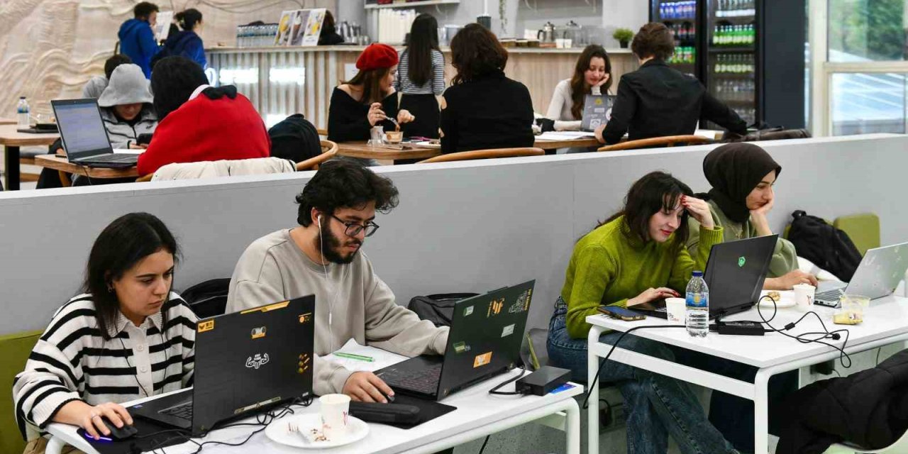 Gençlerin yeni durağı: Genç Akademiler