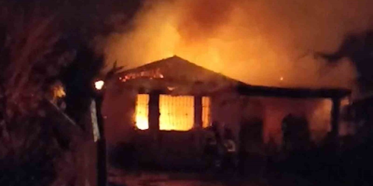 Kırıkkale’de bağ evi alev alev yandı