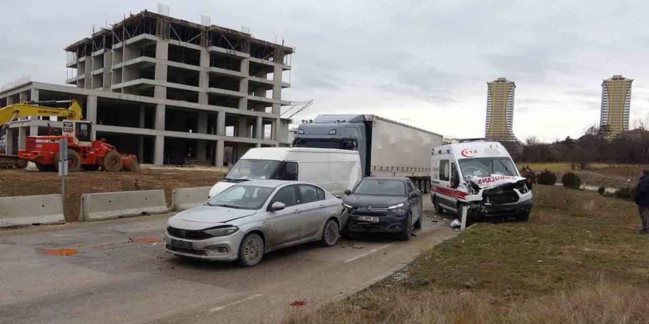 Kastamonu’da 7 araç birbirine girdi: 1 yaralı