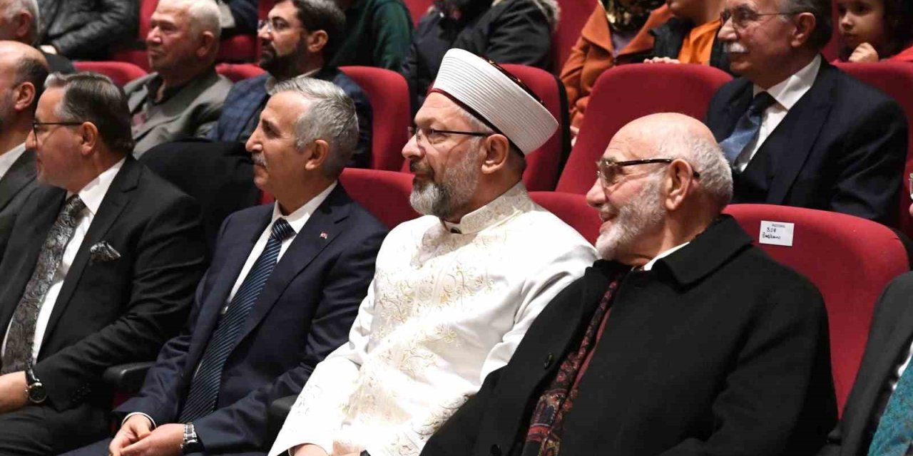 Erbaş: "Milletimiz, depremde imkanlarını seferber etmiştir."