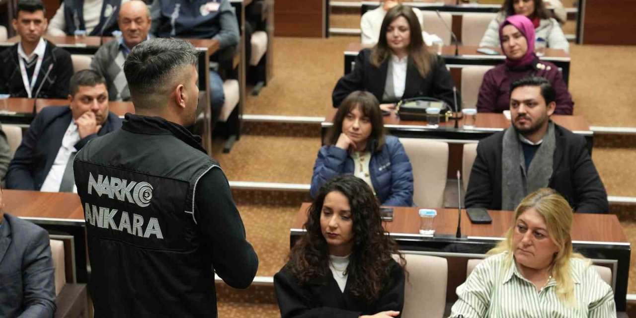 Keçiören’de bağımlılıkla mücadele semineri