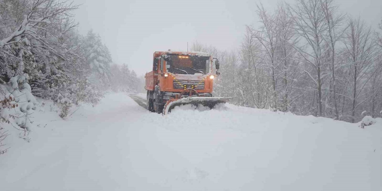 Kastamonu’da 195 köyün yolu ulaşıma kapandı