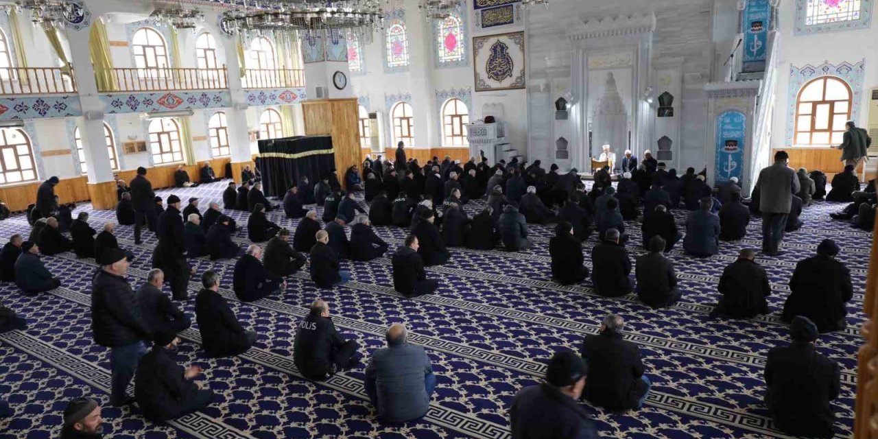 "Asrın felaketinde hayatını kaybedenler için Çankırı’da mevlit okundu