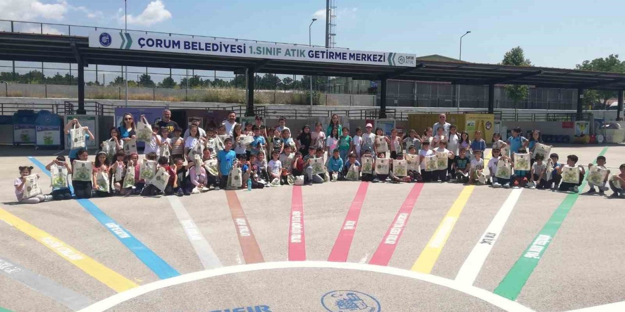 Çorum Belediyesi, 2024’te binlerce ton atığı ekonomiye kazandırdı.