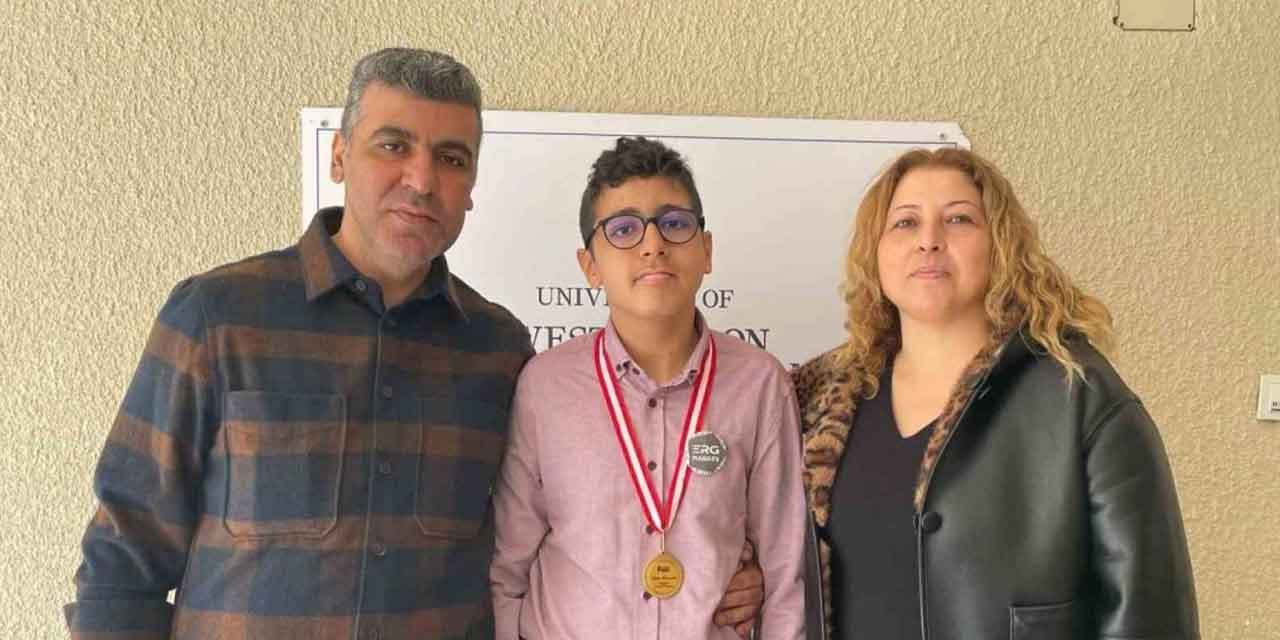 Otizmli müzik dehası, piyano çalma yeteneğiyle hayran bırakıyor