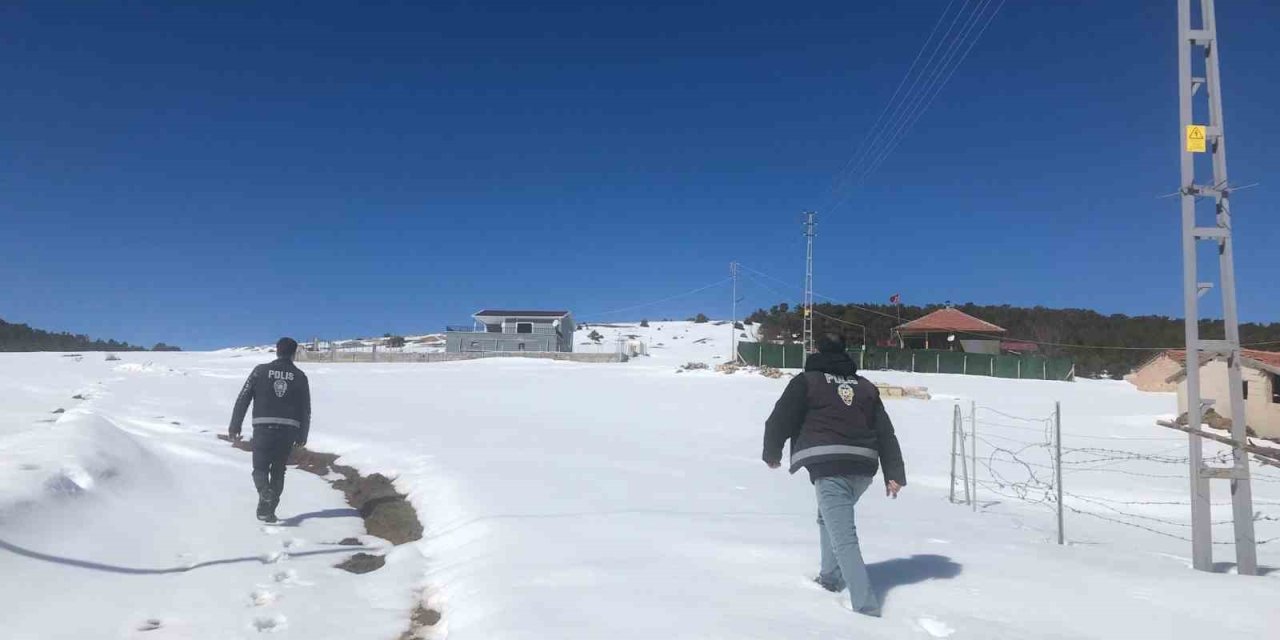 Yozgat’ta kayıp öğretmeni arama çalışmaları 3’ncü günde de sürüyor
