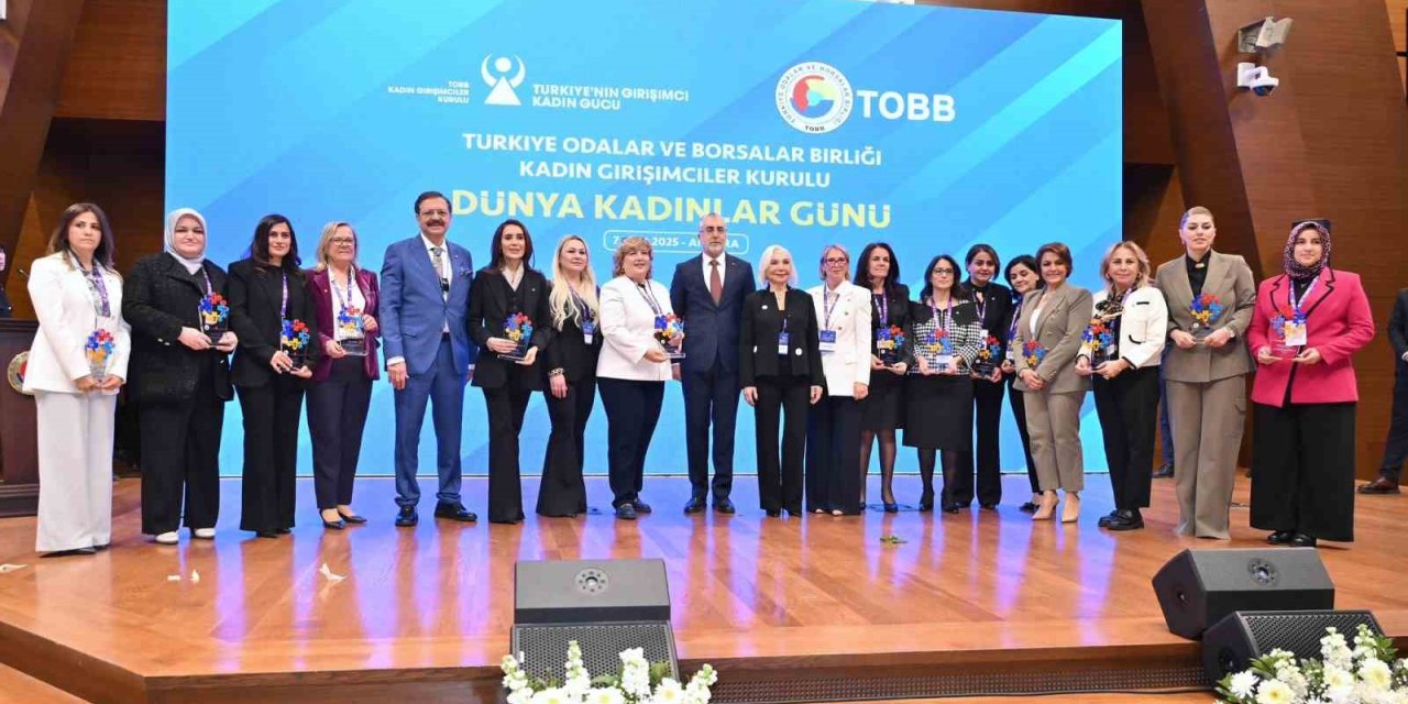 Bakan Işıkhan: "İşe yerleşen 1 buçuk milyon vatandaşın 556 bini kadın"