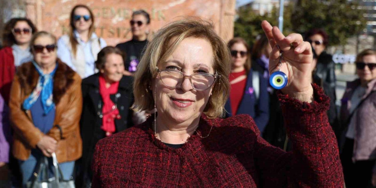 Kadın cinayetin olmadığı şehirde ’Nazar Boncuklu’ kutlama