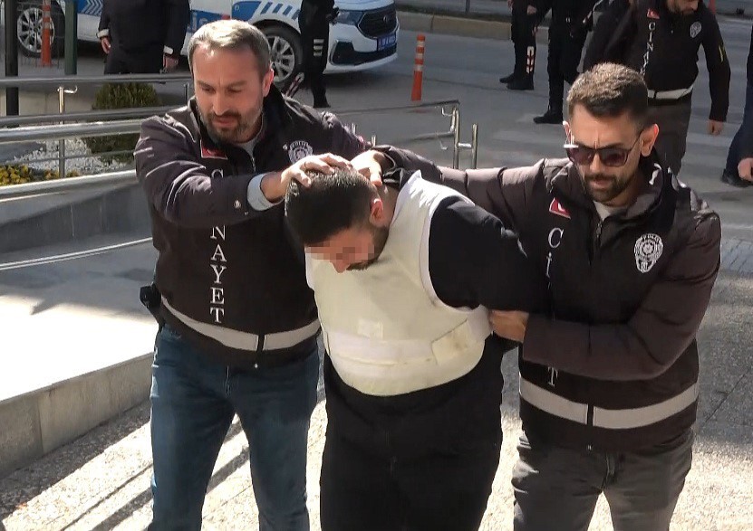 Çorum’da tüfekle 1 kişiyi öldürüp, 4 kişiyi yaralayan şüpheli tutuklandı