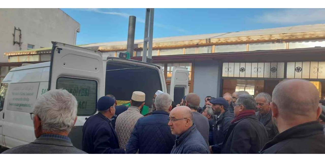 Tanju öğretmen son yolculuğuna uğurlandı