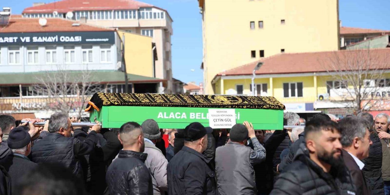 Hayatını kaybeden belediye personeli defnedildi