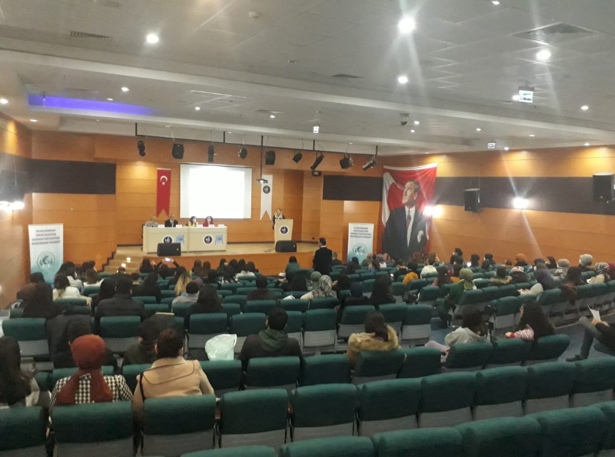 Pandemi sürecinde hemşireler en ön safta yer aldı